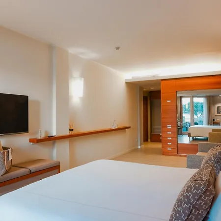 كورته فاليير 4*